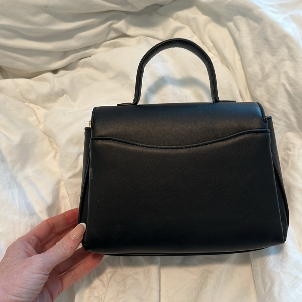 PURSE - Picture 2 of 7